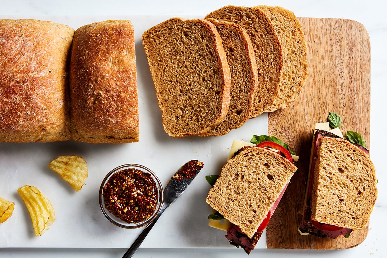 http://www.kingarthurbaking.com/sites/default/files/2020-02/classic-rye-sandwich-bread.jpg