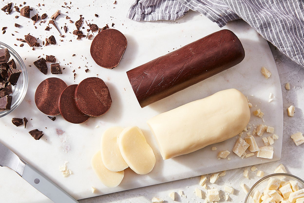 Modeling Chocolate: Two Different Approaches - Innovative Sugarworks