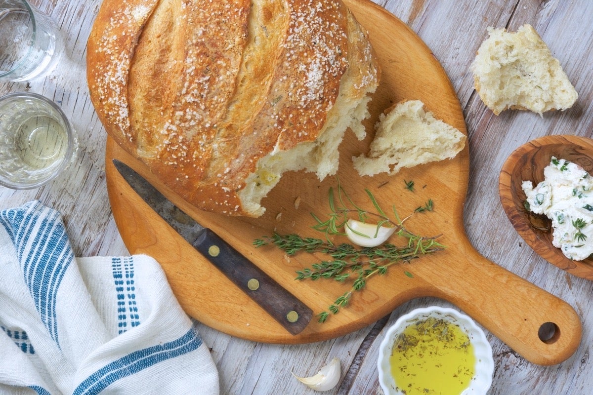 Gifts for your favorite bread novice
