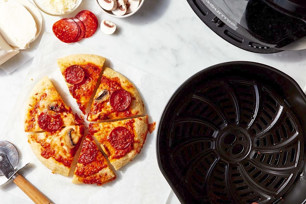 How to make pizza in the air fryer