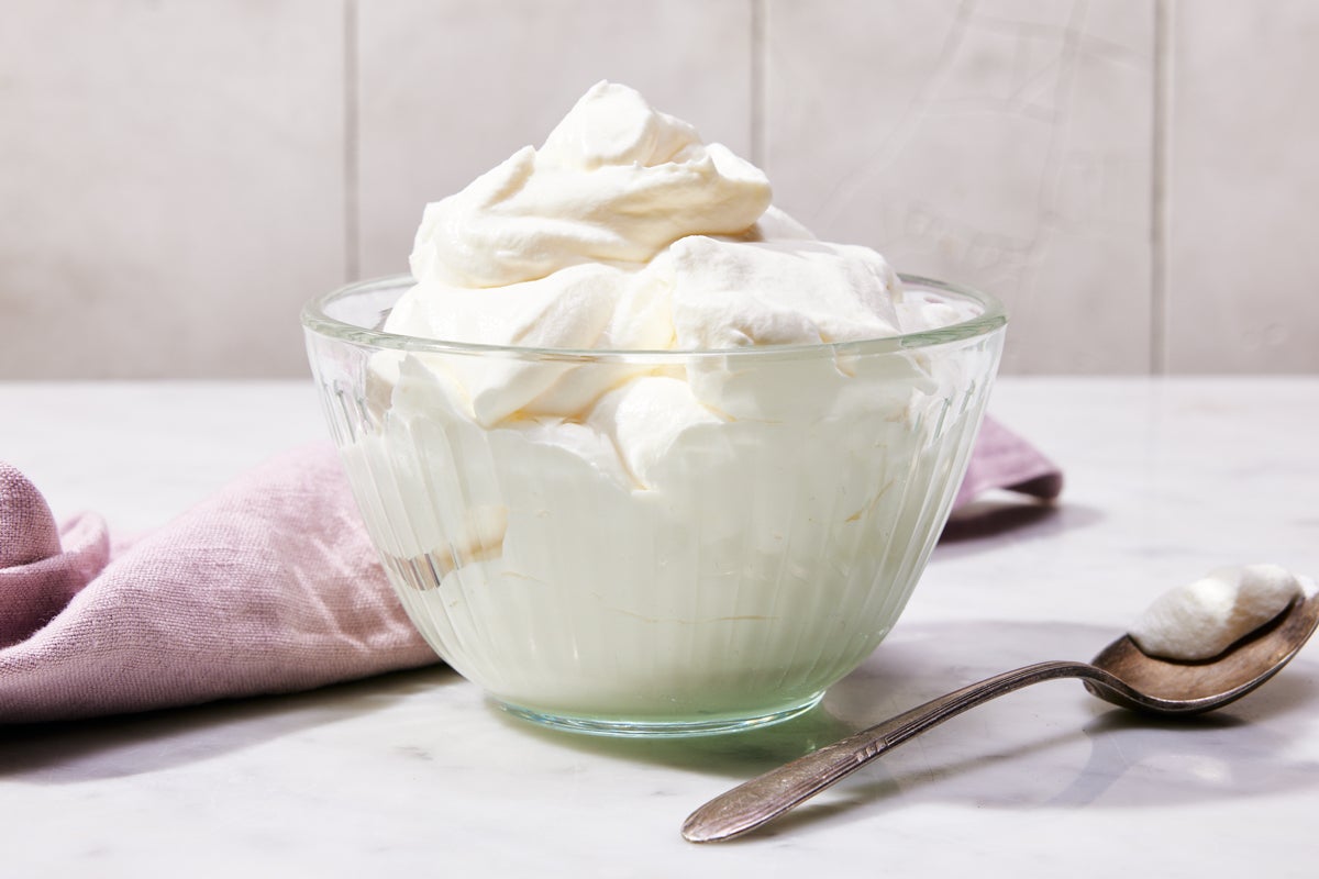 Homemade Whipped Cream Recipe - Sugar Spun Run