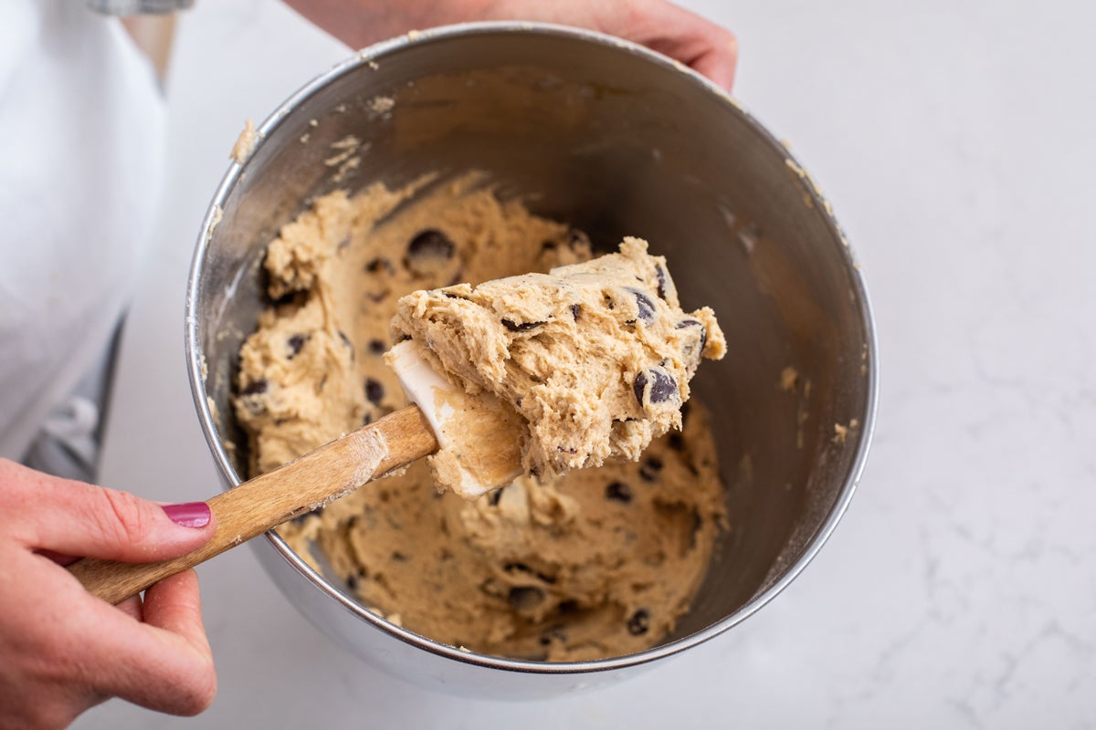Pizza Mountain Pie - Cookie Dough and Oven Mitt