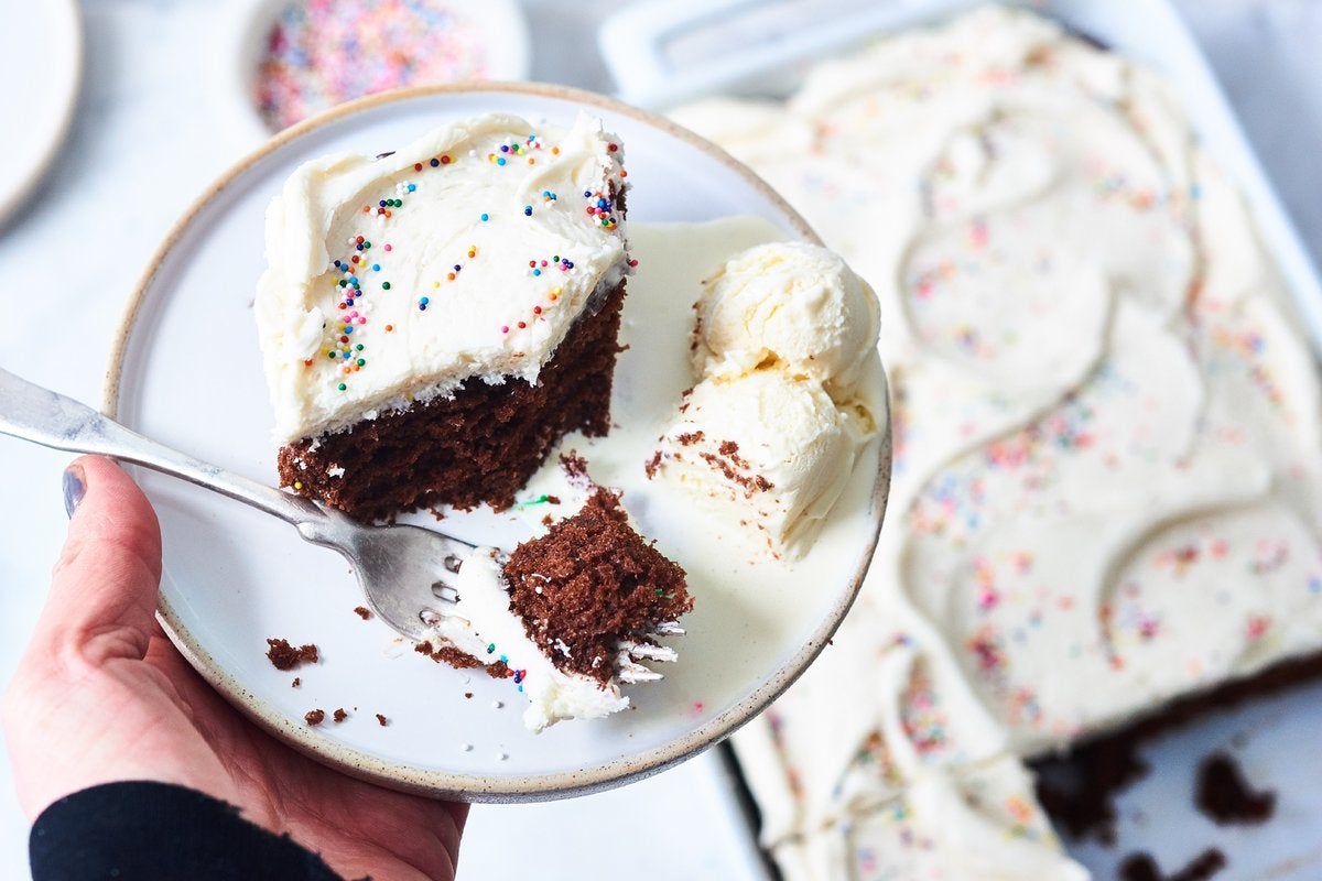 15 Mini Cakes That Prove Good Things Come In Small Packages