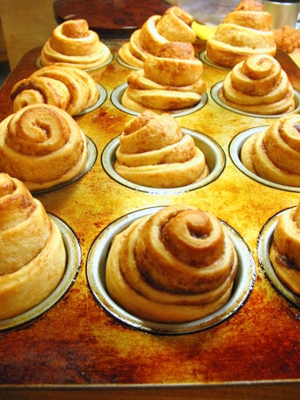 Muffin Tin Cinnamon Rolls