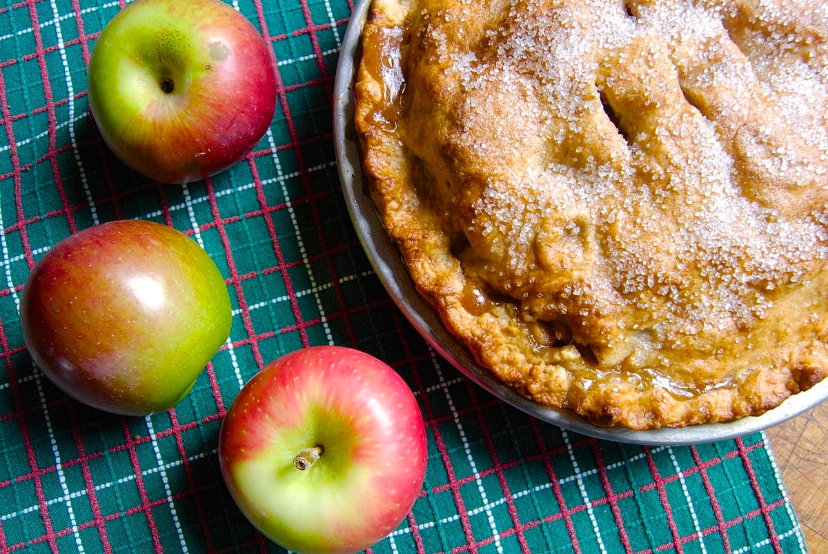 Is King Arthur's Most Popular Apple Pie Any Good? - Peanut Blossom