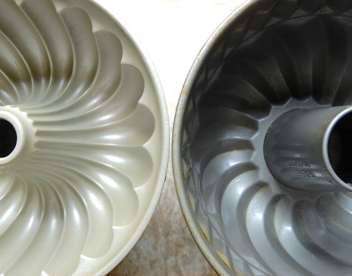 Aluminium Baking Pan, Inside Outside Finish: Black Metal, Thickness  Millimetre: 2mm Hard Inodised
