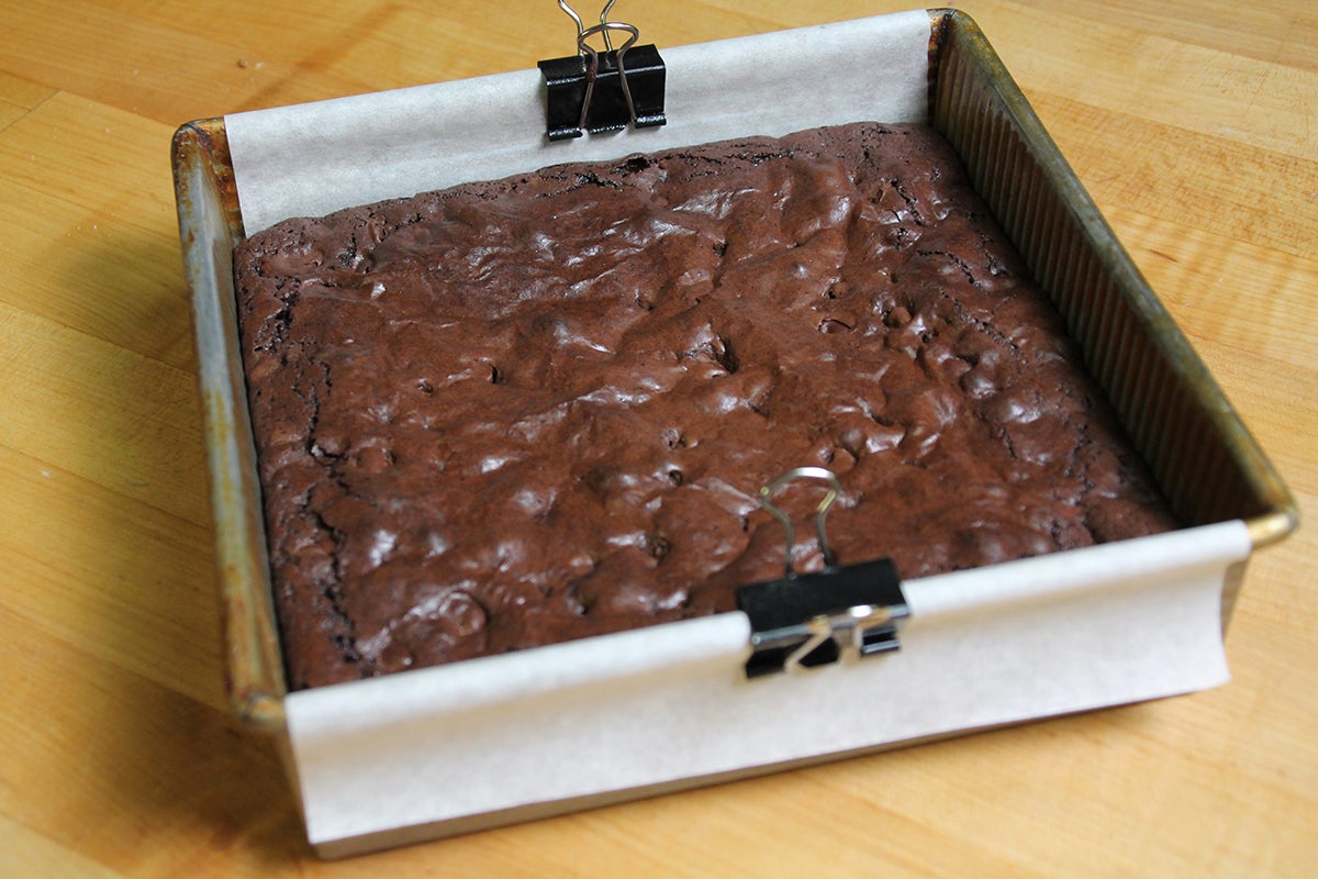 How To Neatly Line a Cake Pan with Parchment Paper Recipe by