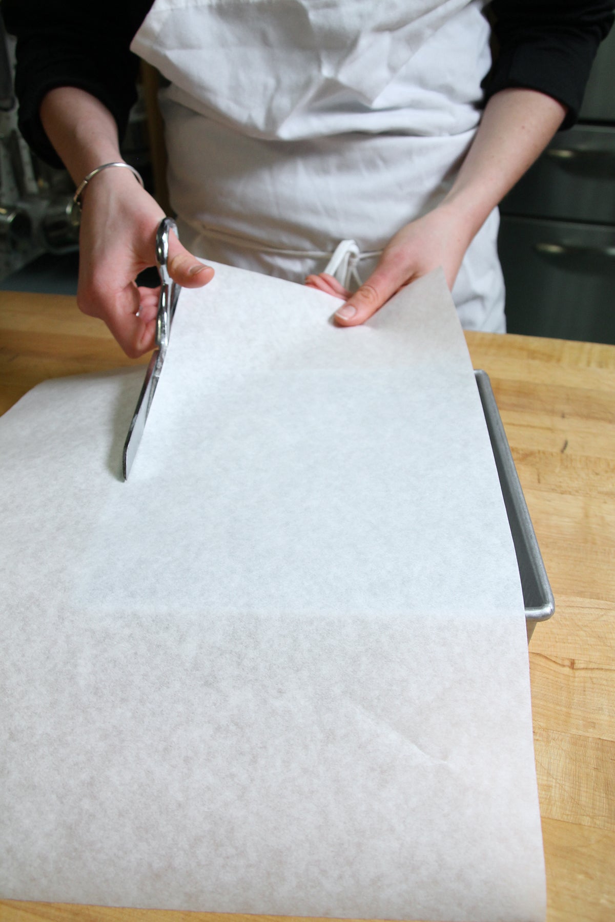 Kitchen Basics: Lining a Square Pan with Parchment Paper (2 Ways