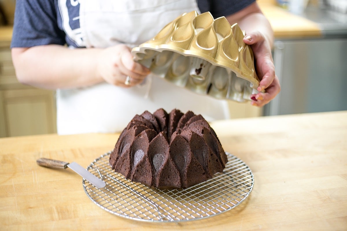 Heritage Bundt Pan: Why Can't I Quit You?