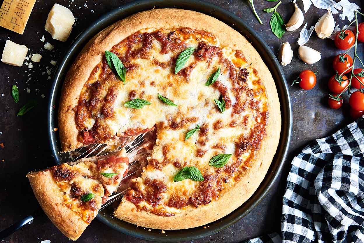 Deep Pan Pizza Recipe, Homemade pizza