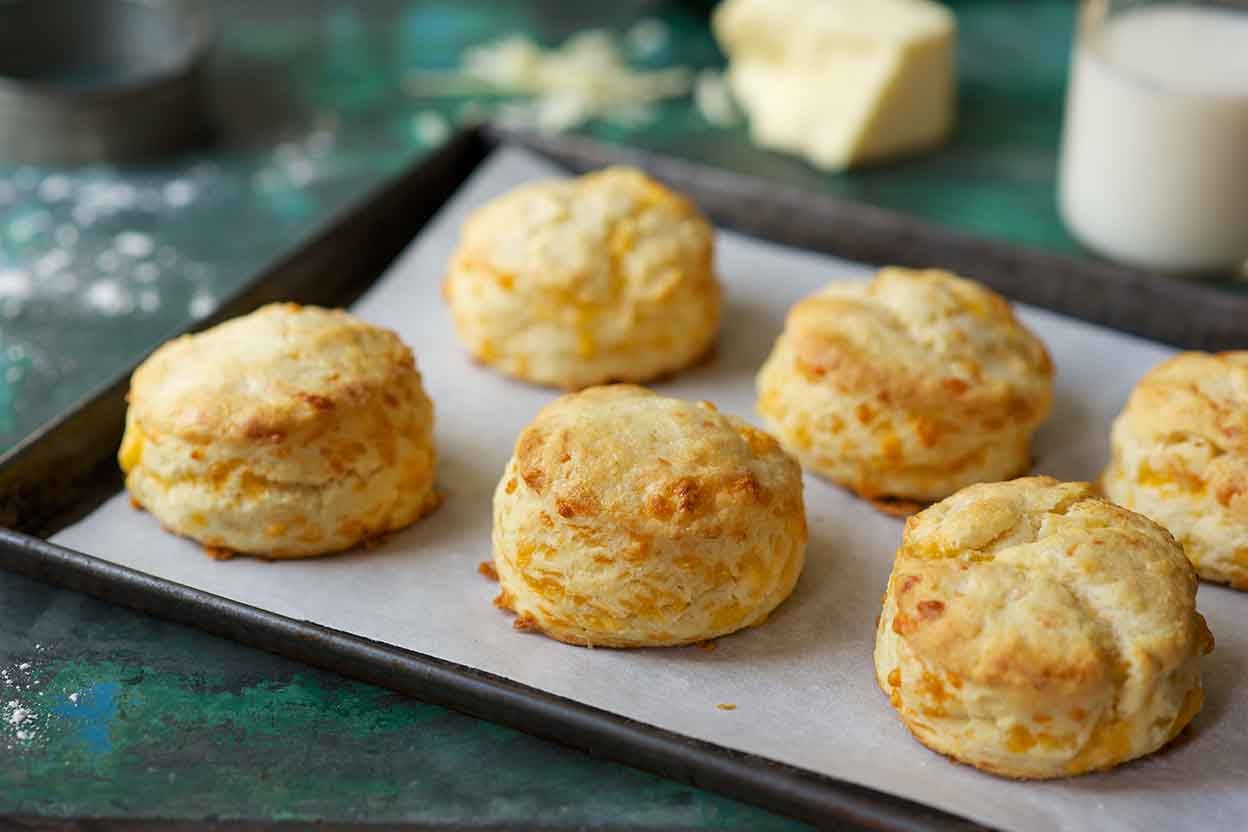 Cheddar Pan Biscuits Recipe