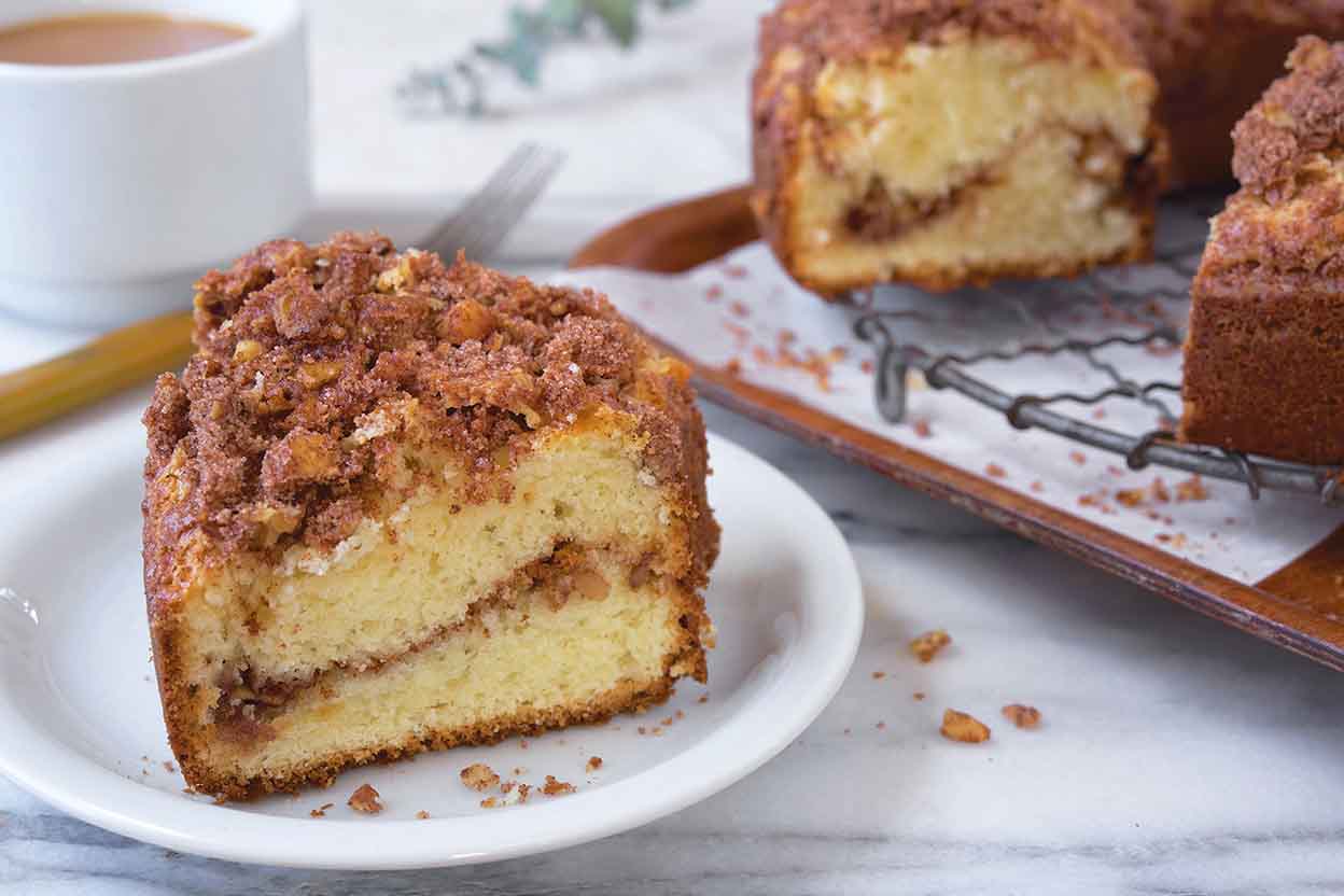 Eggless Coffee Cake recipe with walnut streusel (eggless tea time cake)