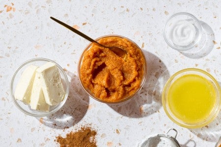 Bowl of pumpkin puree in mis en place