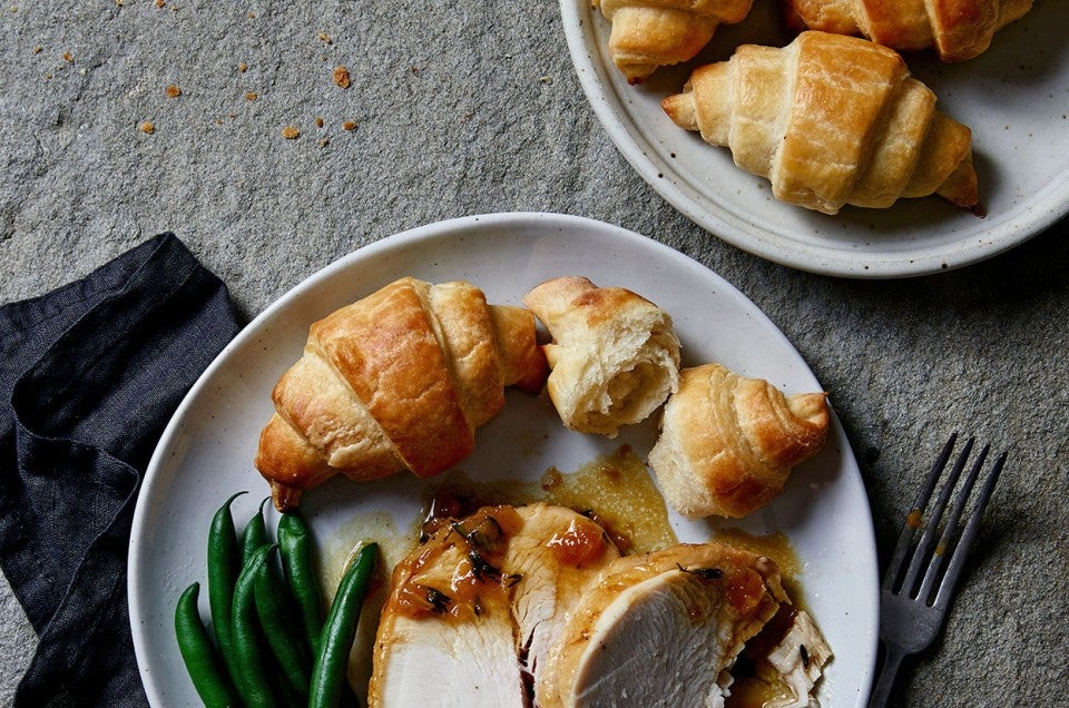 https://www.kingarthurbaking.com/sites/default/files/styles/featured_image/public/2019-10/flaky-buttery-crescent-rolls.jpg?itok=ZVCZ71XU