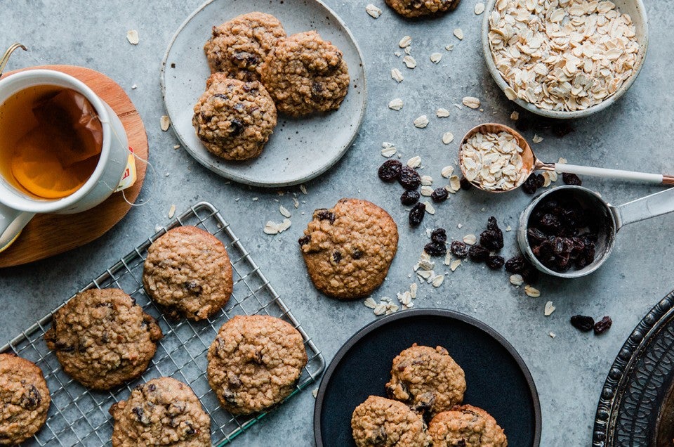 Classic Cookie, Oat Meal Raisin, Soft Baked 3 oz, Shop