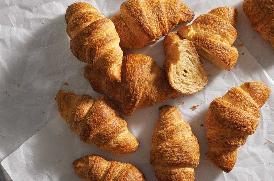 https://www.kingarthurbaking.com/sites/default/files/styles/featured_image/public/2020-07/bakers-croissant-2.jpg?itok=BsO4nEY9