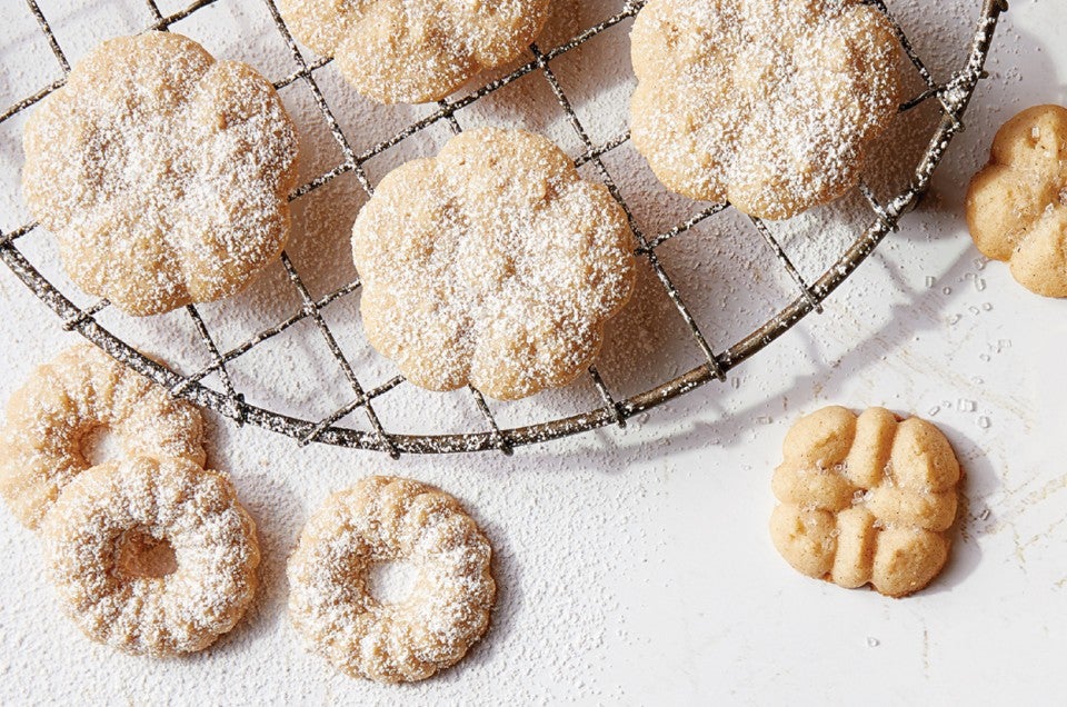 Cinnamon Spritz Cookies - JavaCupcake