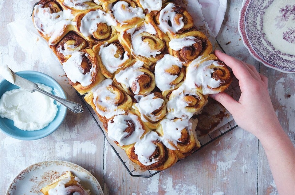 Cinnamon Rolls - Nordic Ware