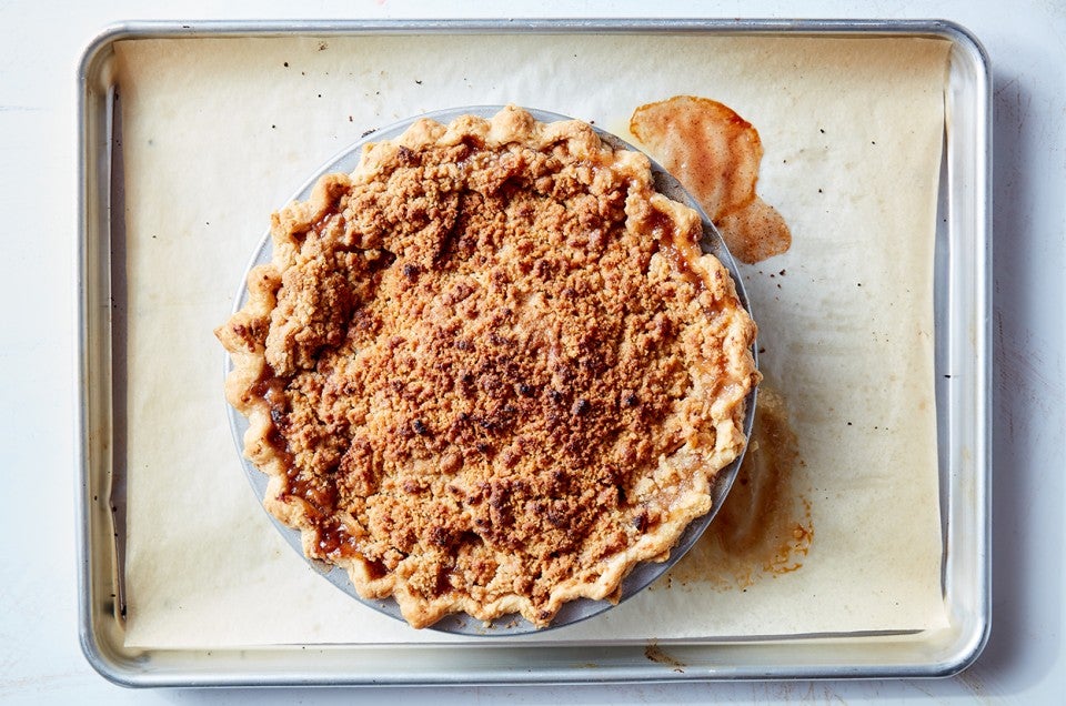 https://www.kingarthurbaking.com/sites/default/files/styles/featured_image/public/2020-12/Apple-Pie_21-2_01.jpg?itok=l5QWbY2e