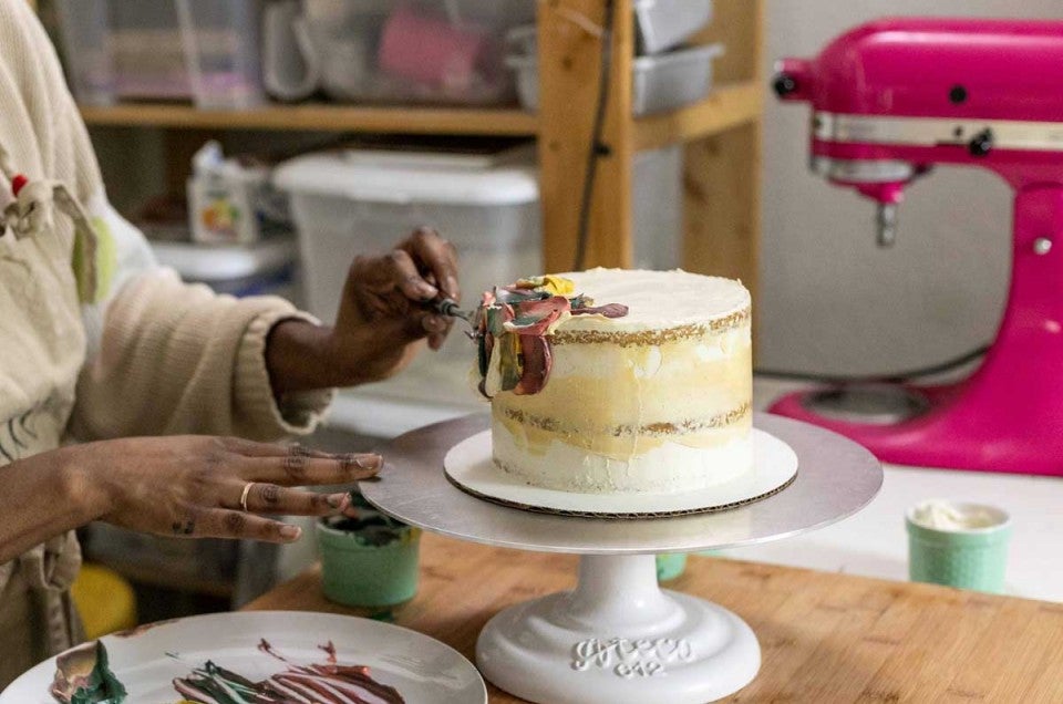 hand painted cake with whipped cream | MyRainbowKitchen