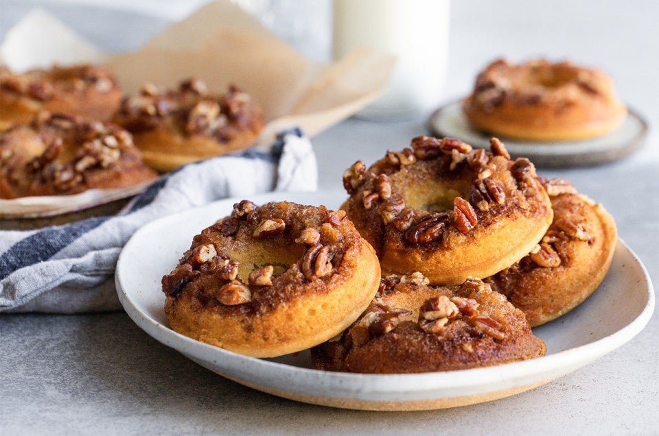 https://www.kingarthurbaking.com/sites/default/files/styles/featured_image/public/2021-01/sticky-bun-doughnuts.jpg?itok=2WB4piNU