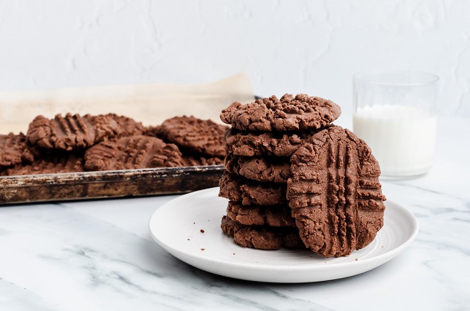 Hazelnut Cookies with Coffee and Chocolate