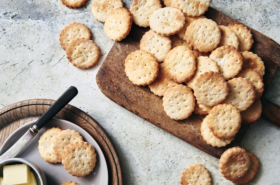 Buttery Rich Crackers Recipe