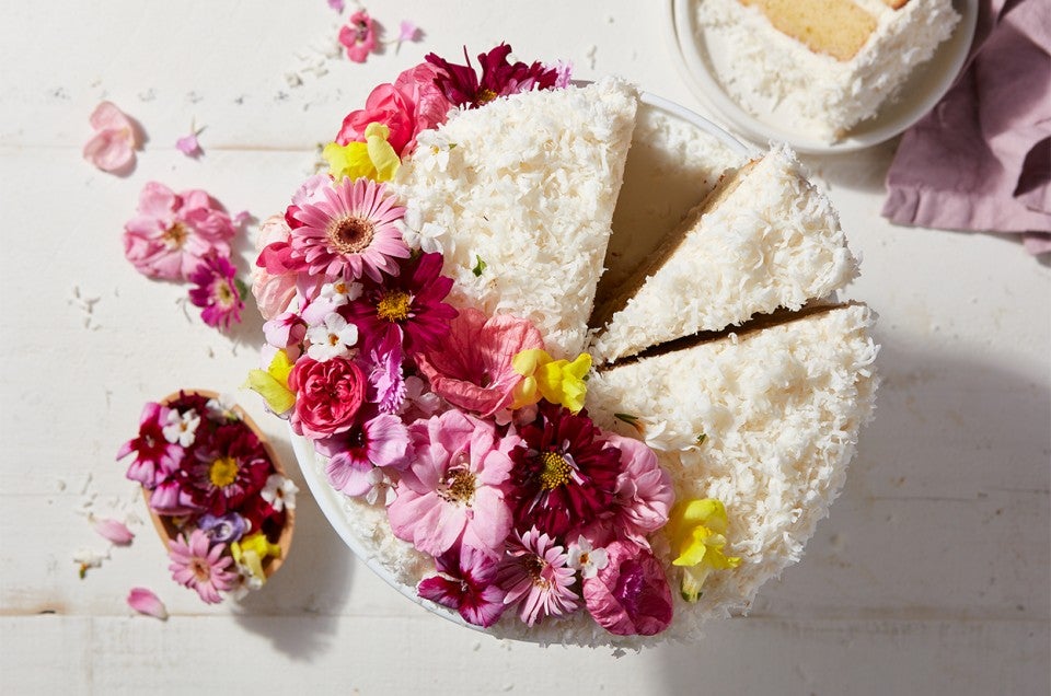 CURRY AND SPICE: CARDAMOM FLAVOURED COCONUT CAKE