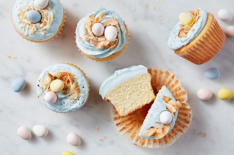 Everything you should bake this spring, from pastel cakes to floral bakes