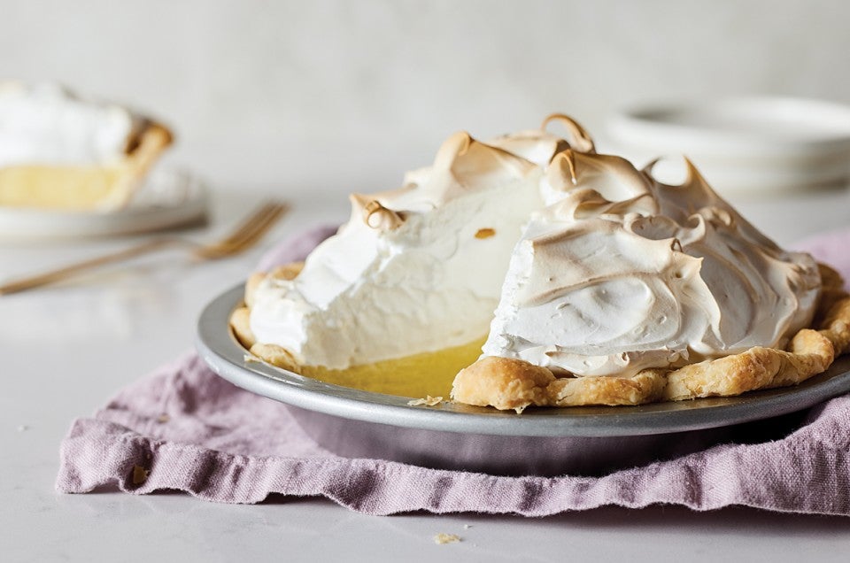 https://www.kingarthurbaking.com/sites/default/files/styles/featured_image/public/2023-03/Mile-High-Meringue-Pie_22-2_03-%281%29.jpg?itok=llWy-S5n