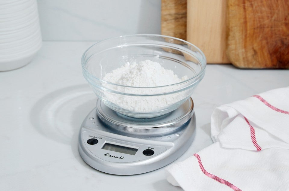 Weight vs Volume Measurements in Baking and the Best Way to Measure Flour