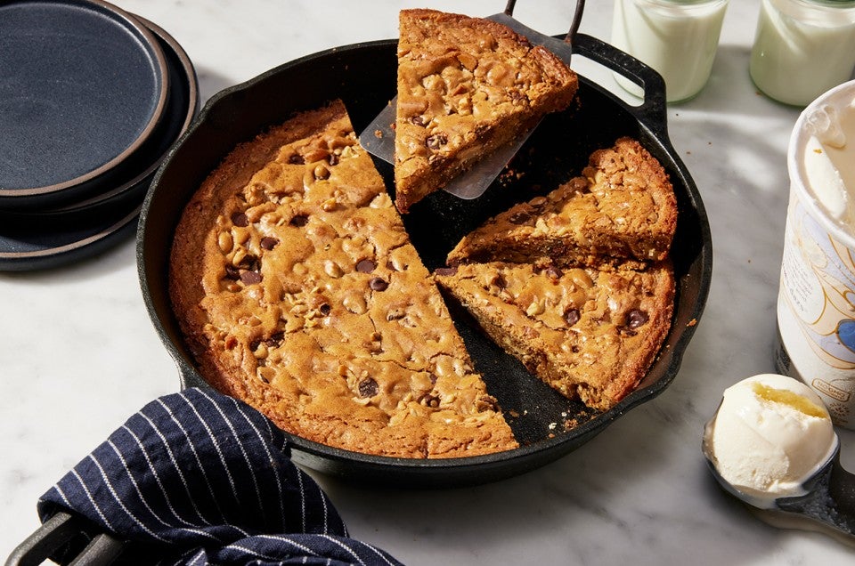 Skillet Chocolate Chip Cookie