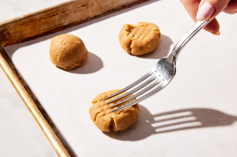 https://www.kingarthurbaking.com/sites/default/files/styles/featured_image/public/2023-07/Classic-Peanut-Butter-Cookies_0159.jpg?itok=UBitF5L-