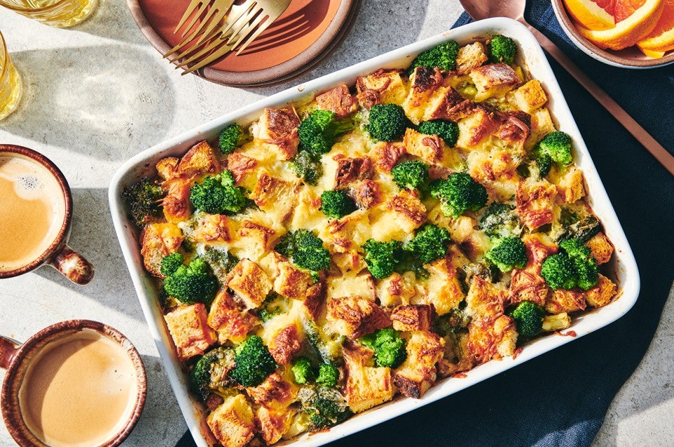 https://www.kingarthurbaking.com/sites/default/files/styles/featured_image/public/2023-12/broccoli-cheddar-breakfast-strata_1123.jpg?itok=HKnJfFcZ