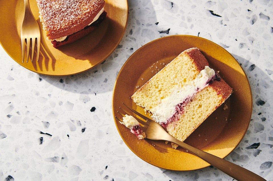 Classic Victoria Sponge Cake Recipe - Bigger Bolder Baking