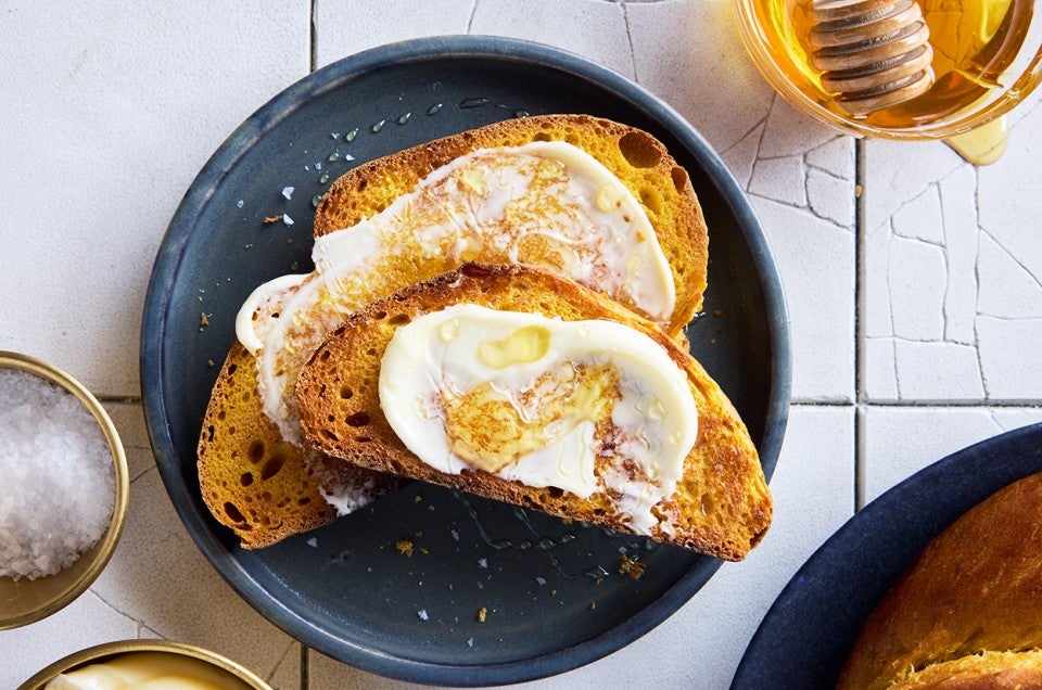 Pumpkin Challah - select to zoom