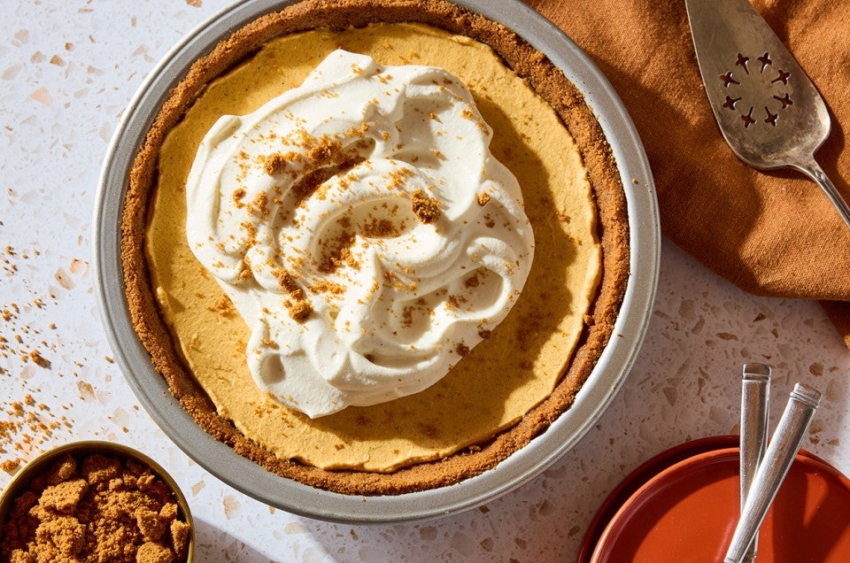 No-Bake Pumpkin Mousse Pie - select to zoom