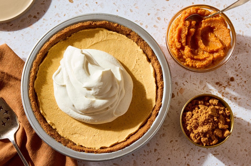 No-Bake Pumpkin Mousse Pie - select to zoom