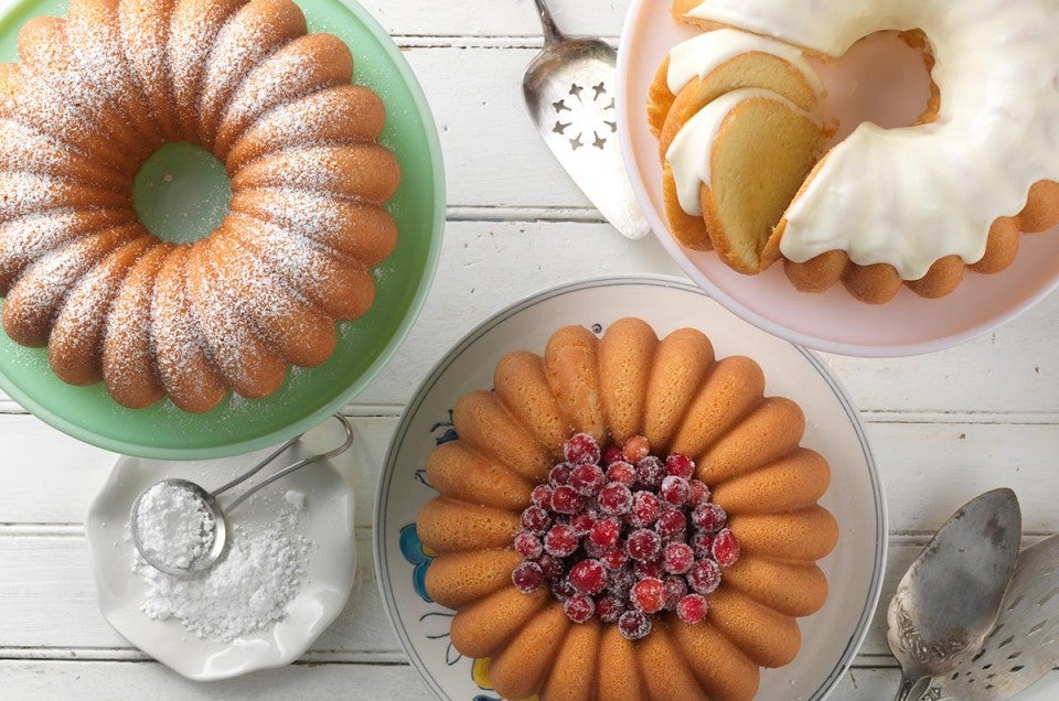 3 easy ways to decorate a classic Bundt cake