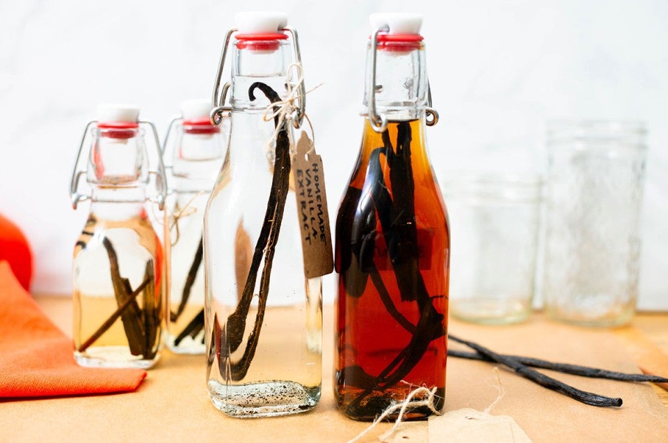 How to make vanilla extract via @kingarthurflour