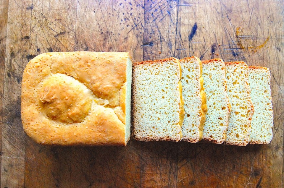 How to make gluten-free bread in a bread machine
