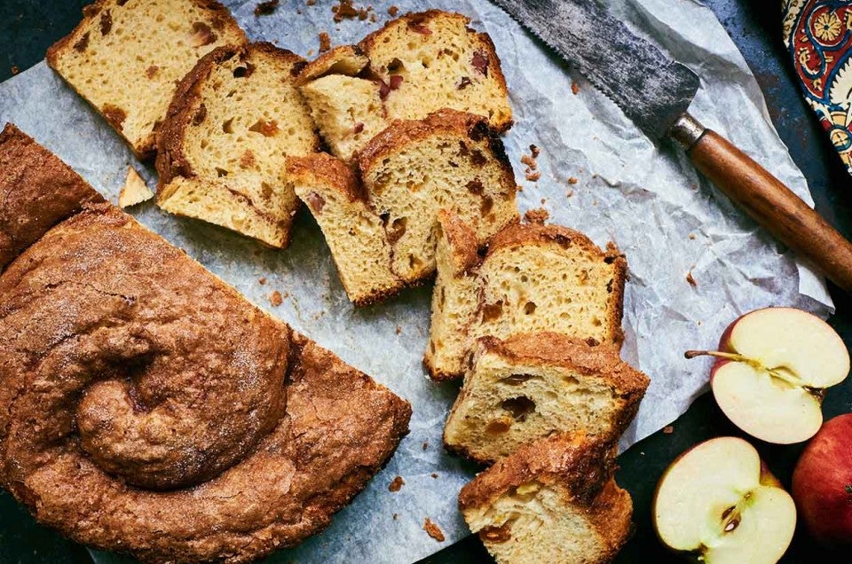 Cinnamon-Apple Raisin Challah