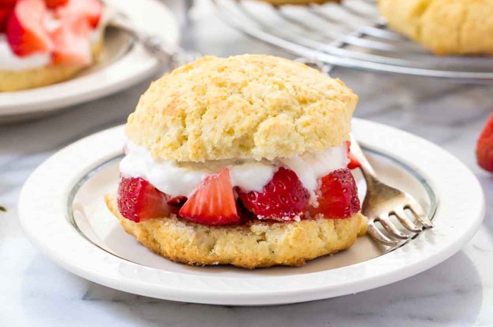 Easy Strawberry Shortcake