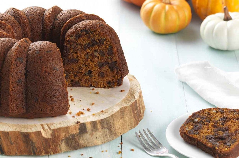 Pumpkin Chocolate Chip Cake | Recipe | Chocolate chip bundt cake, Pumpkin  bundt cake, Pumpkin bundt cake recipes