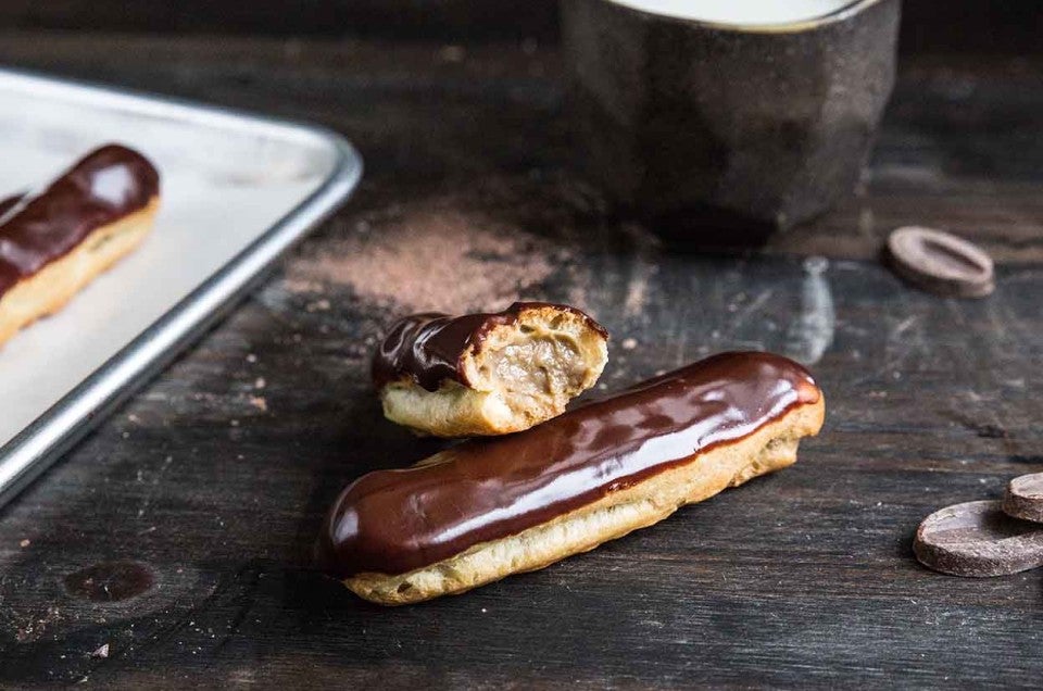 Éclair chocolat ou café