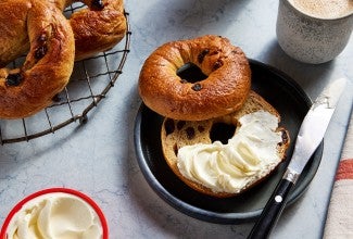 Cinnamon Raisin Bagels 