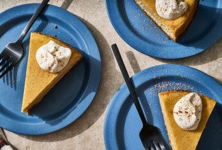 Pumpkin Cheesecake with Gingersnap Crust