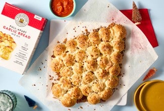 Fast Christmas Tree Pull-Apart Bread 