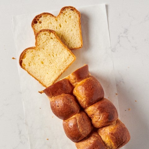 Loaf of artisan bread - select to zoom