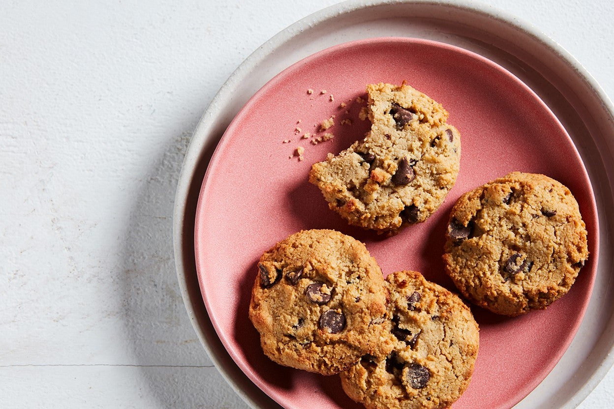 Keto-Friendly Chocolate Chip Cookies